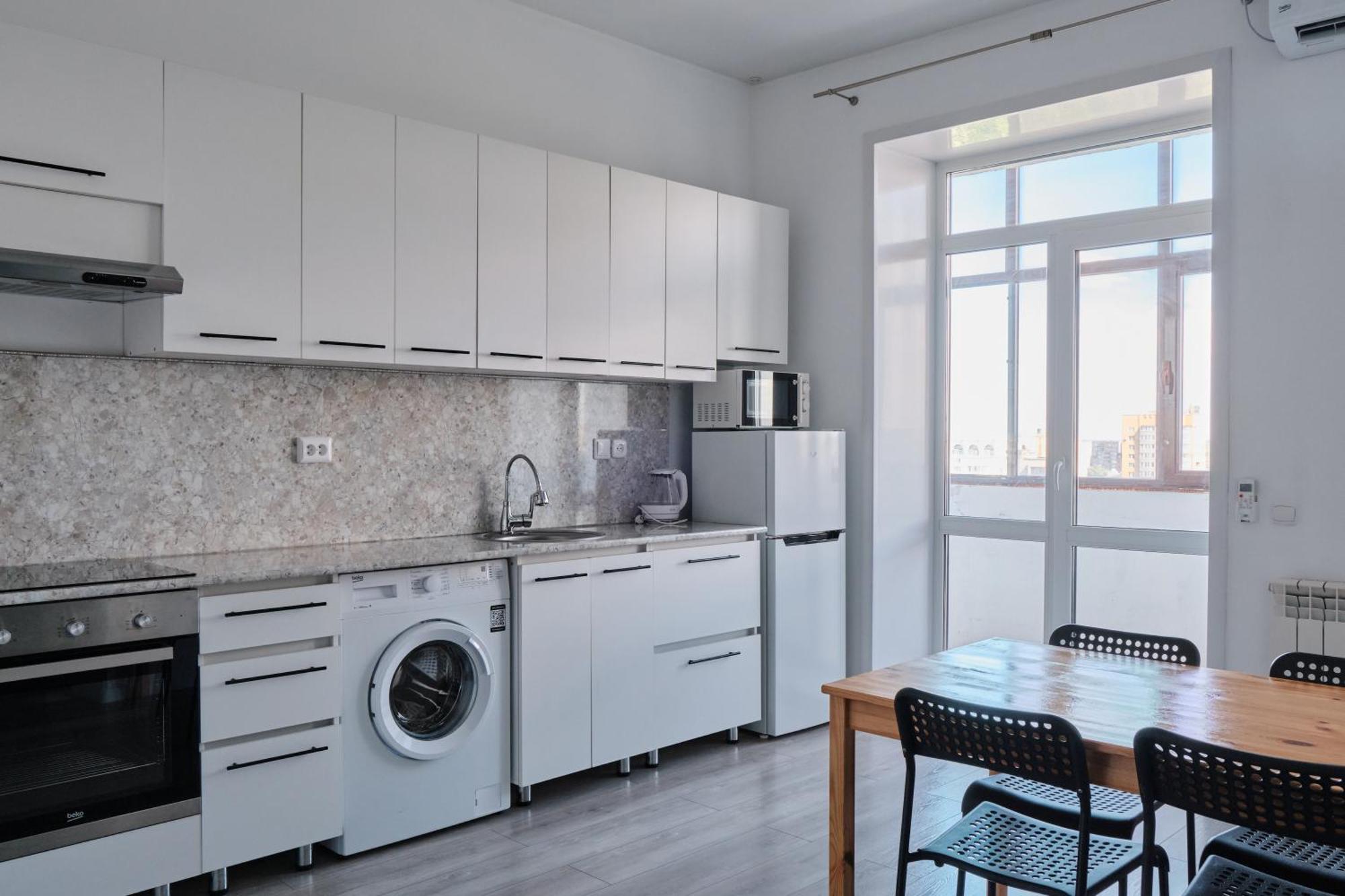 Seven City Apartments Semey Buitenkant foto