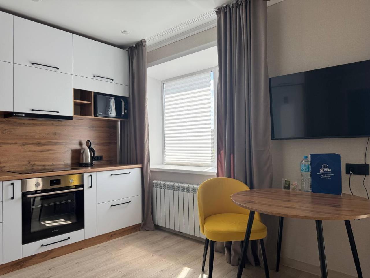 Seven City Apartments Semey Buitenkant foto