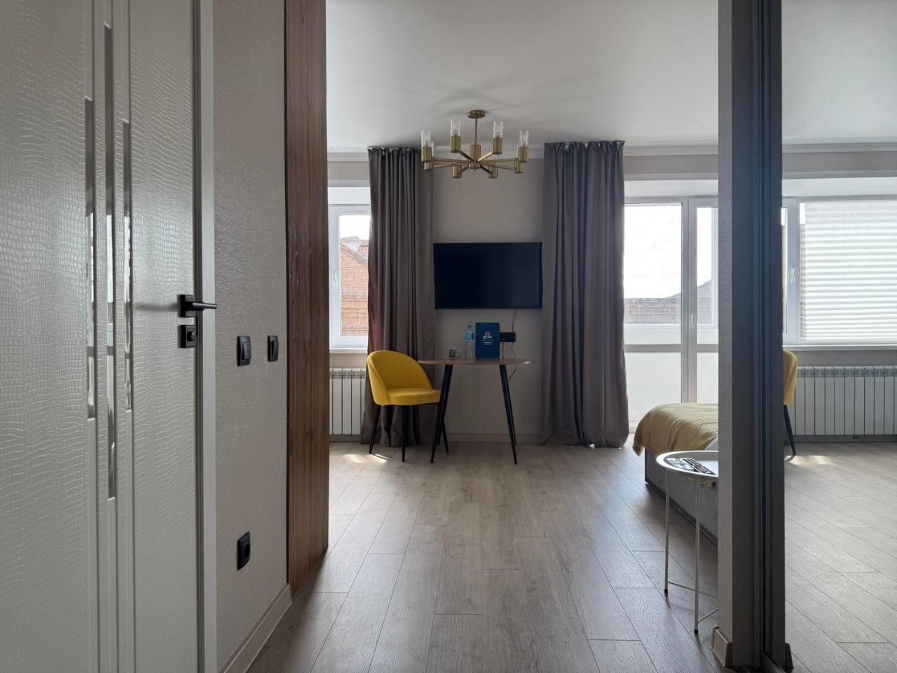 Seven City Apartments Semey Buitenkant foto
