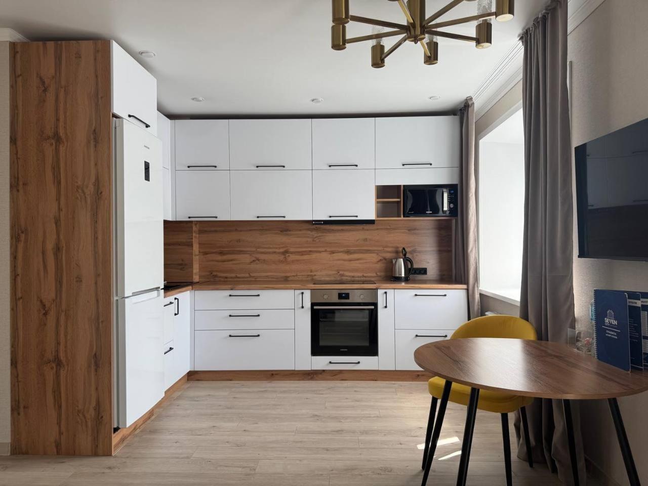 Seven City Apartments Semey Buitenkant foto
