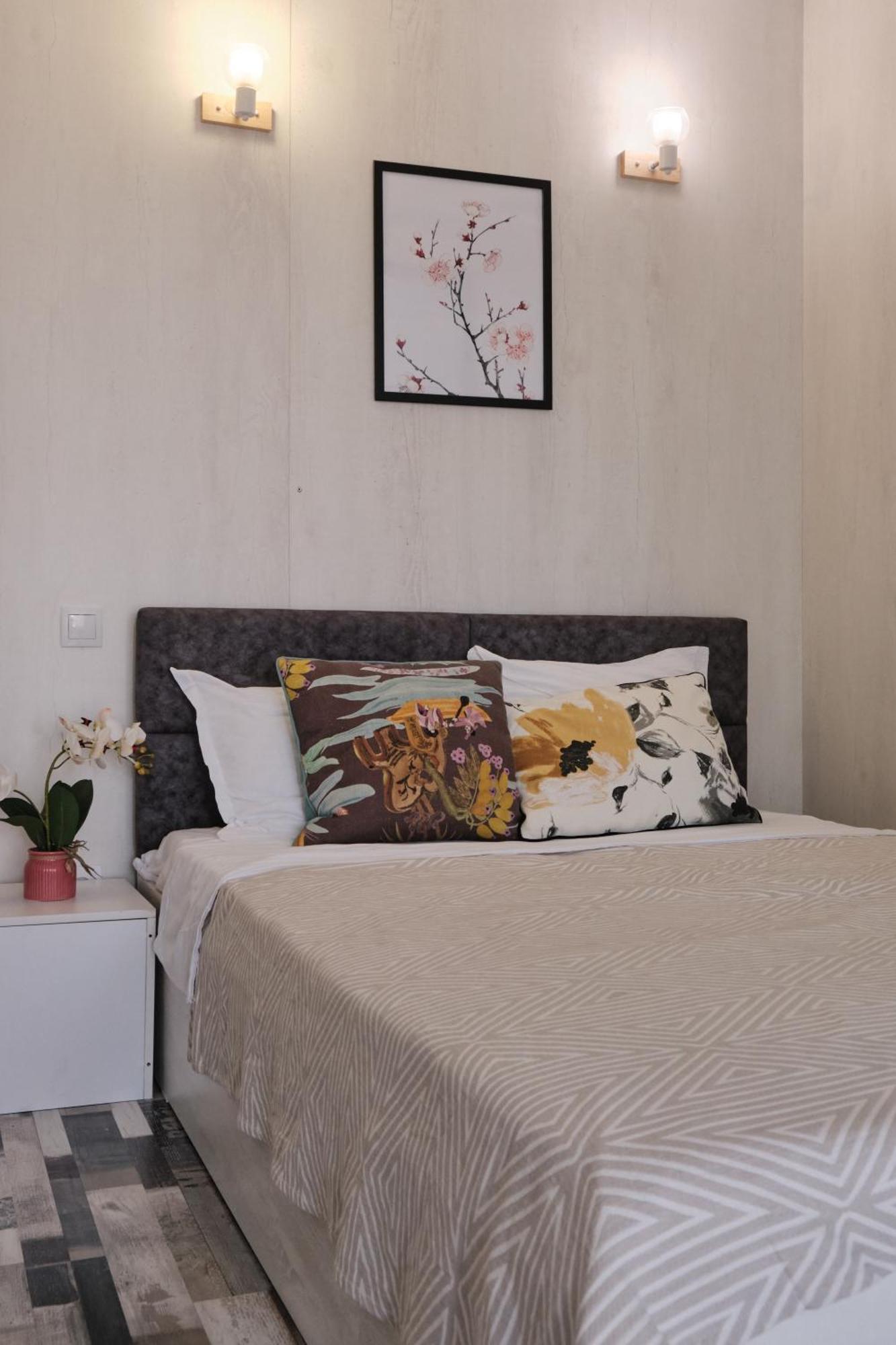 Seven City Apartments Semey Buitenkant foto